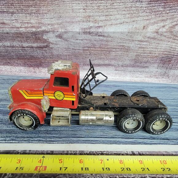Nylint Pressed Steel muscle machine cabover semi no sound parts/repair red - Picture 9 of 12